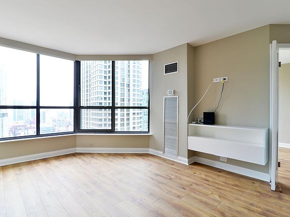 2nd image of 405 N Wabash Ave Unit 2704