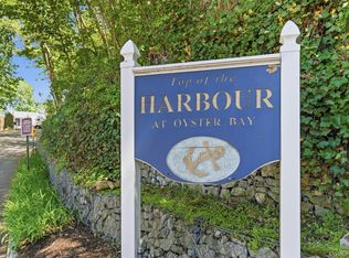 10 Harbour Ln APT 4B, Oyster Bay, NY 11771