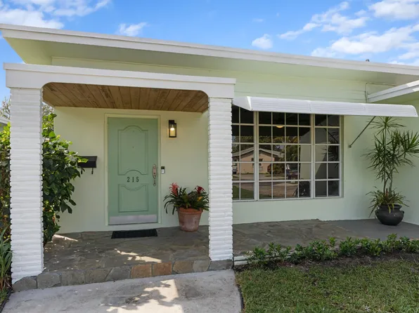 215 Columbia Dr, Lake Worth, FL 33460