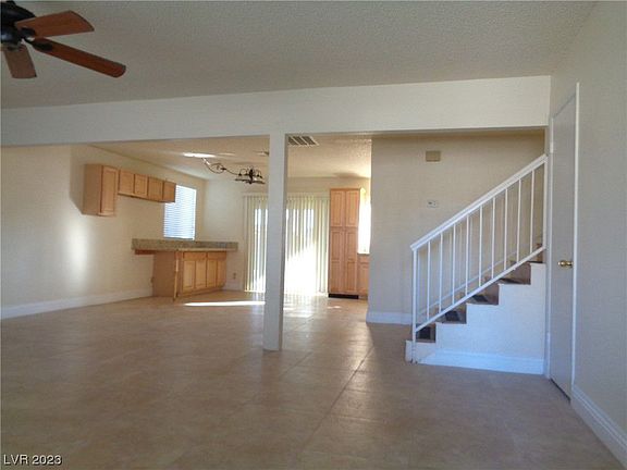 4th image of 3589 Moraga Dr