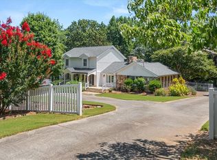 2166 Tanglewood Dr, Snellville, GA 30078