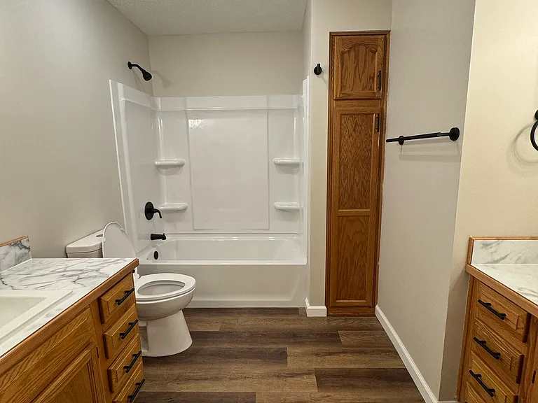 2230 N Aline Ave — Photo 22