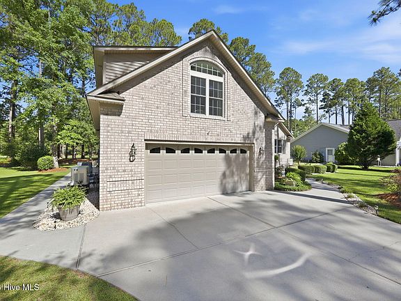 3rd image of 904 Muirfield Place