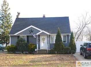 56 Morgan Dr, Edison, NJ 08817