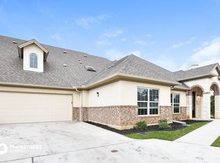 8831 Creek Run Rd #302, Fort Worth, TX 76120