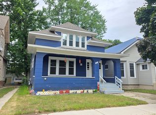 205 N James St, Ludington, MI 49431