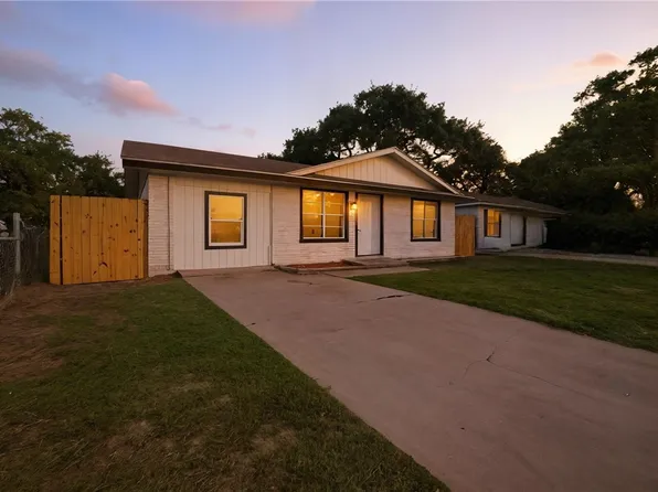 351 N Rife St, Aransas Pass, TX 78336