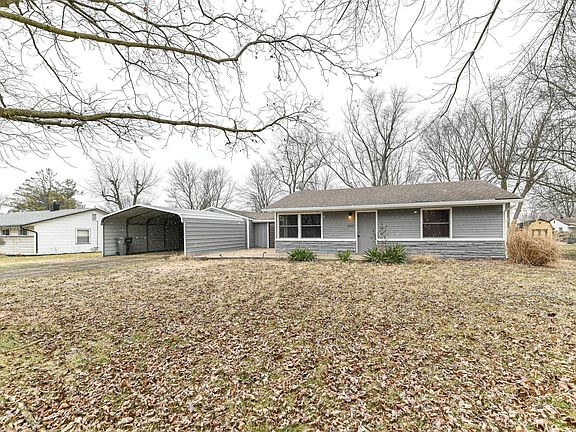 3rd image of 3202 Ashland Ave