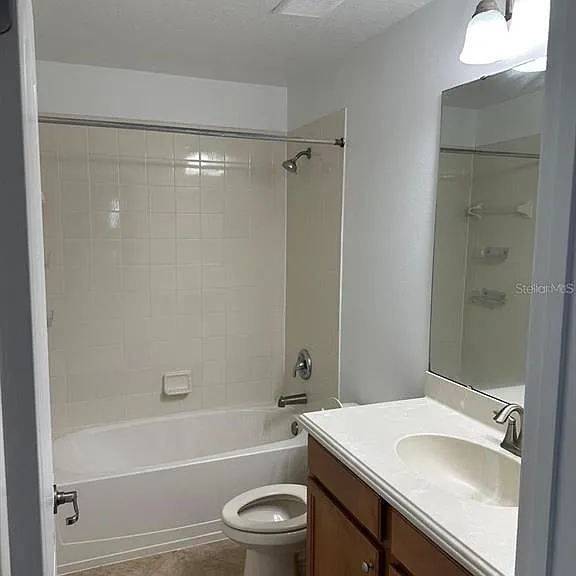 1900 Thetford Cir — Photo 13
