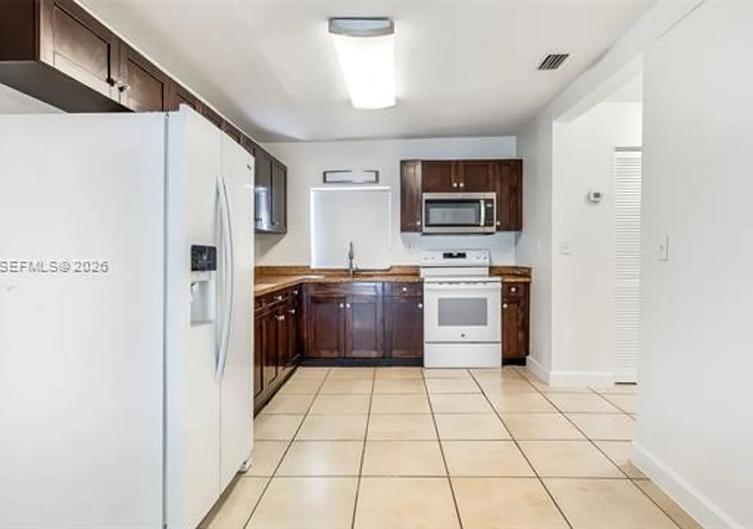117 E 10th St # 117, Hialeah, FL 33010 — Photo 2