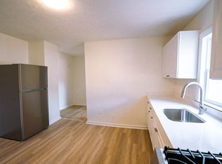 13 Crescent St #3, Warren, MA 01083