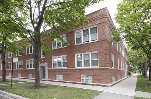 1st image of 4252 N Spaulding Ave APT 1B