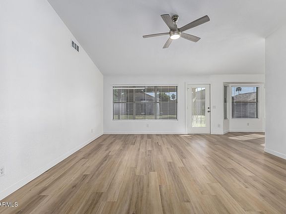 4th image of 2085 E SMOKE TREE Road