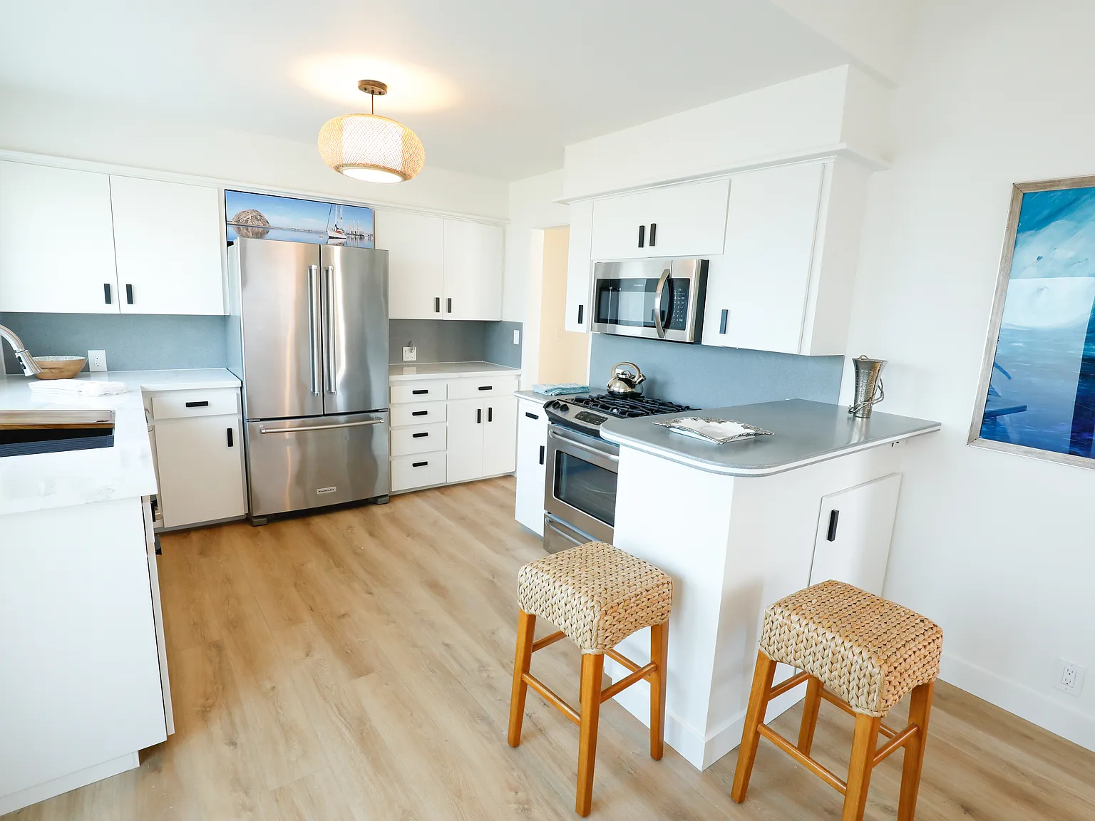 3 bed, 1400 sqft, $4,500 — Photo 2