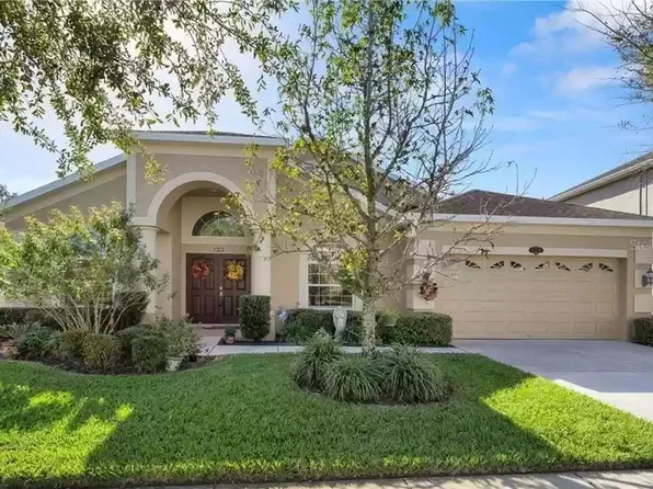 10756 Breaking Rocks Dr, Tampa, FL 33647