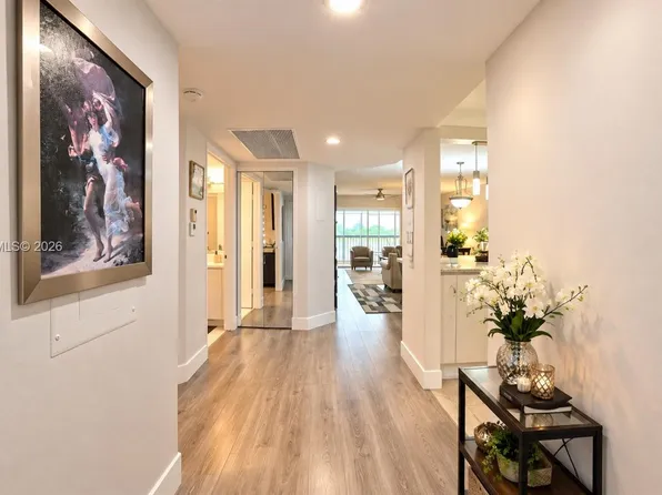 1400 SW 137th Ave APT 305F, Pembroke Pines, FL 33027