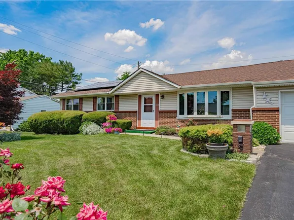 2109 Aster Rd, Macungie, PA 18062