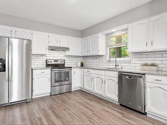 5th image of 8332 Santa Fe Ln