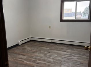 406 17th St Nw, Mandan, ND 58554