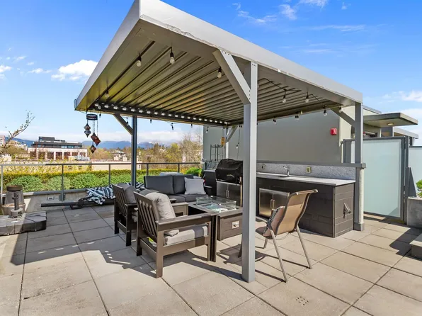 6333 West Blvd Unit 402, Vancouver, BC V6M 3W4