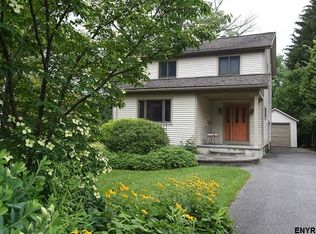 1177 Highland Park Rd, Niskayuna, NY 12309