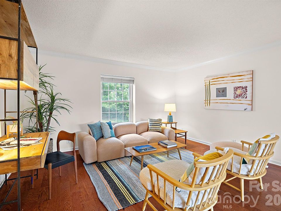 1st image of 2632 Park Rd APT H
