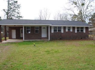 126 White Dr, Fitzgerald, GA 31750