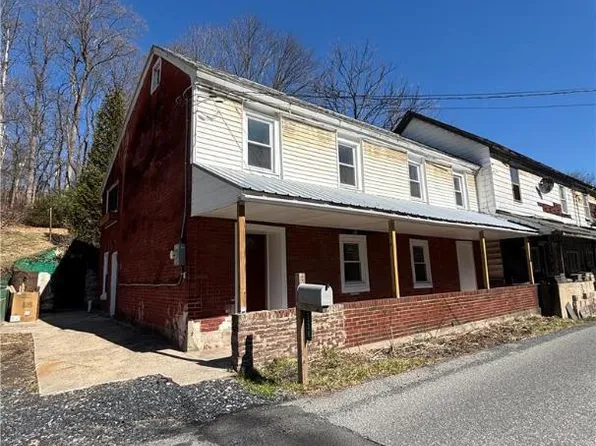 2539 Welshtown Rd, Slatington, PA 18080