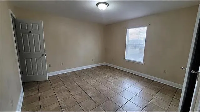 4702 Francis Dr — Photo 6