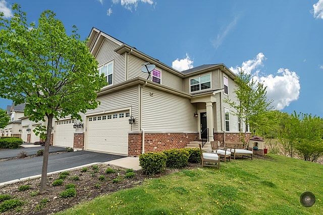 1st image of 55 Melrose Ct