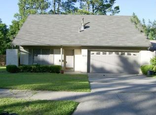 213 Holcomb Dr, Shreveport, LA 71103