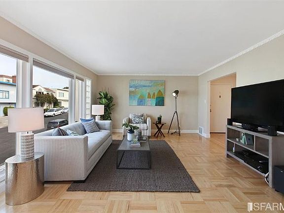 3rd image of 69 Encanto Ave