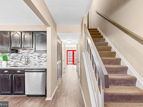 4th image of 1523 Winterberry Dr