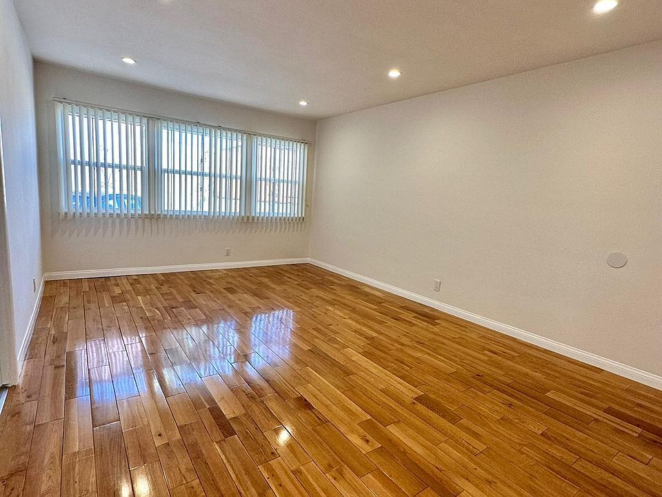 1st image of 5333 Loma Linda Ave APT 12