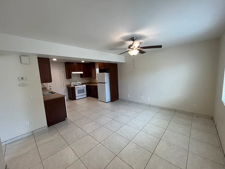 422 W Rosa Parks Rd #A — Photo 4