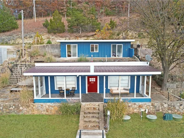 1400 Purvis Rd, Sunrise Beach, MO 65079