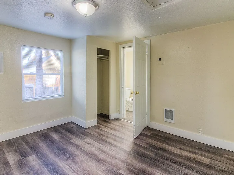 411 S Naches Ave — Photo 6