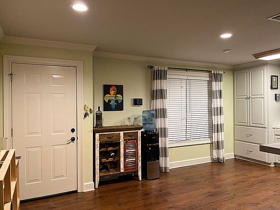 Entrance way