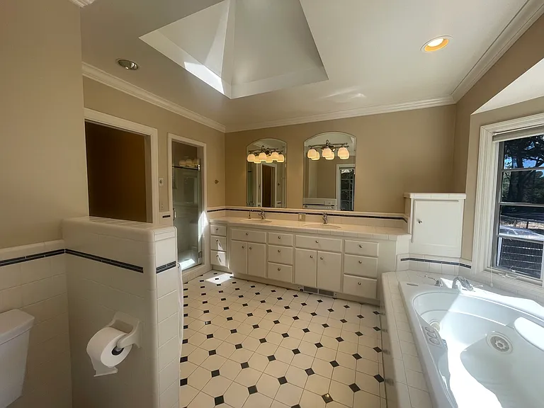 22505 Rolling Hills Rd — Photo 24
