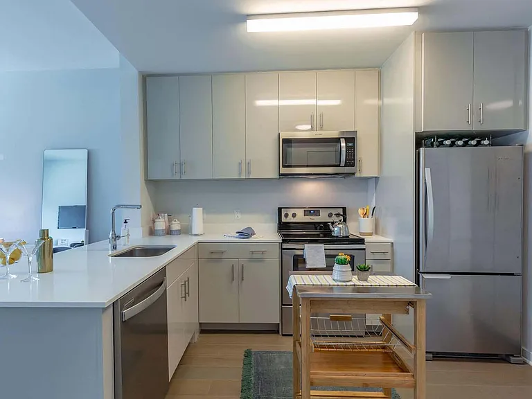 485 Marin — Photo 11
