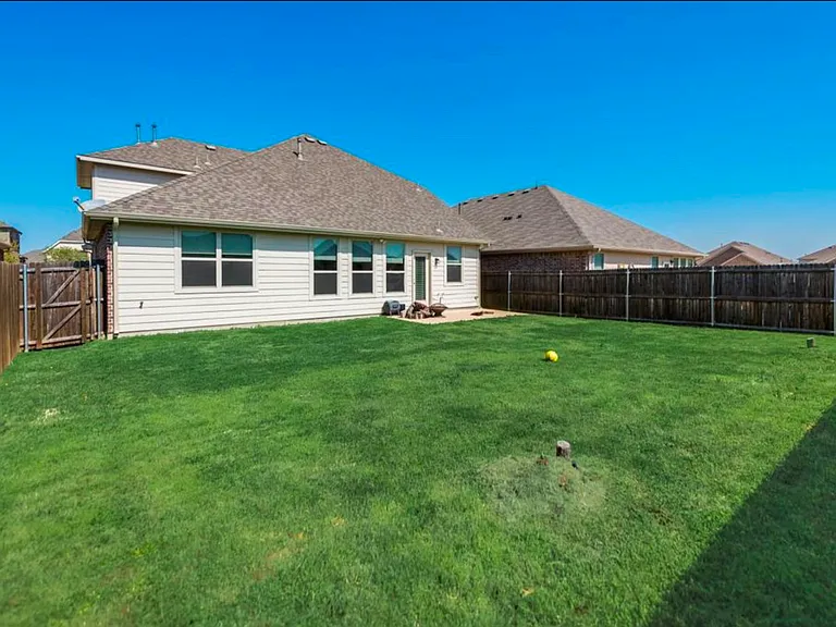 3716 Cameroon Ln — Photo 22