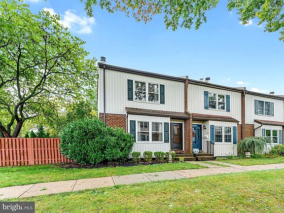 5th image of 1 Shirley Ln