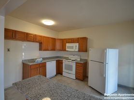 1135 Commonwealth Ave