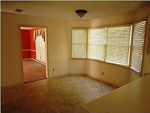 5th image of 4831 Peartree Ct