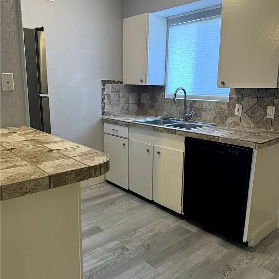 3920 Brushwood Ln — Photo 3