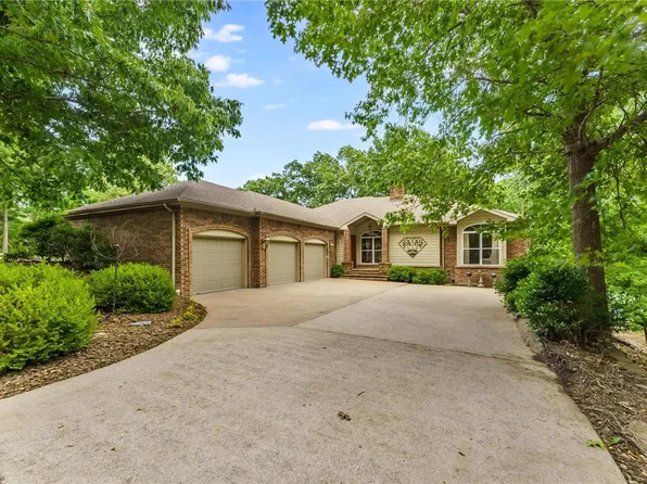 47 Rath Dr, Bella Vista, AR 72715