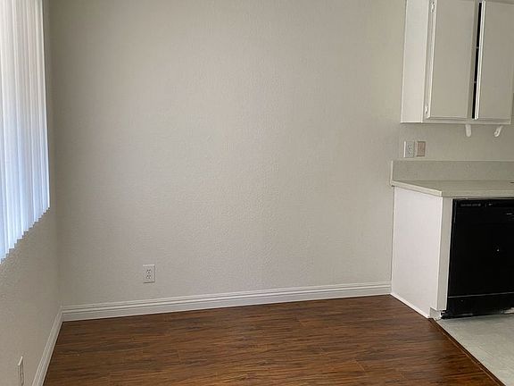 2nd image of 1326 W Carson St APT 111