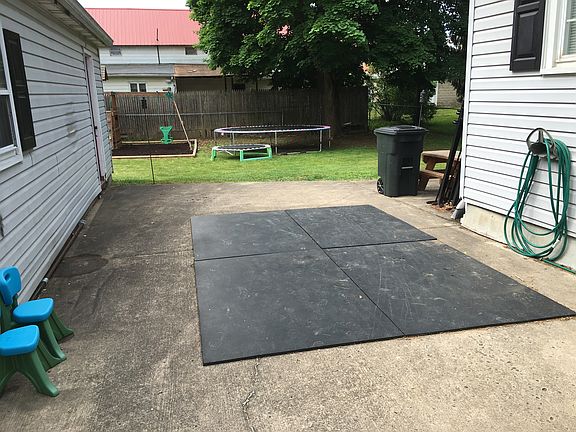 5th image of 354 Cherry St