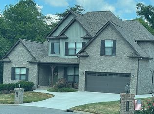 8115 Enchanted Grove Ln, Powell, TN 37849
