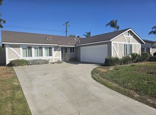 15322 Newcastle Ln, Huntington Beach, CA 92647